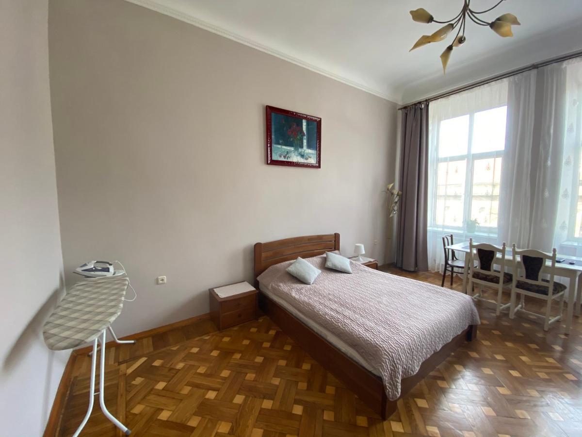 Old Lviv Apartment Dış mekan fotoğraf
